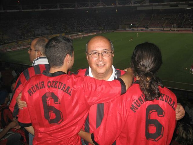 2004%20-%201